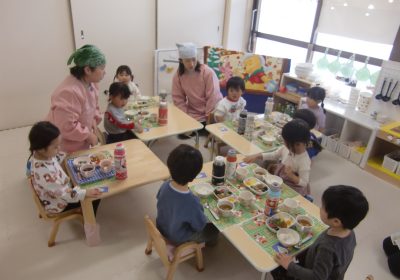 保護中: めろん組クリスマス会食